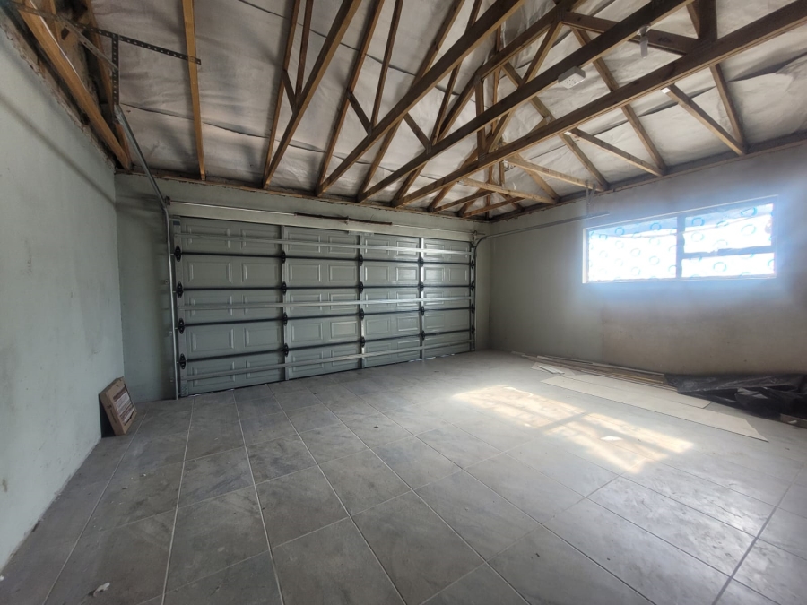 3 Bedroom Property for Sale in Paradise Beach Eastern Cape